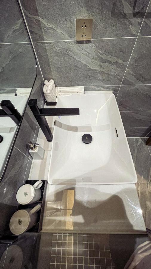 The Malibu Hotel Saigon Хошимин Екстериор снимка